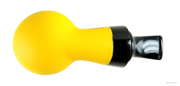 Al Pascia' Curvy Yellow Matte 02 - pipe D425 c