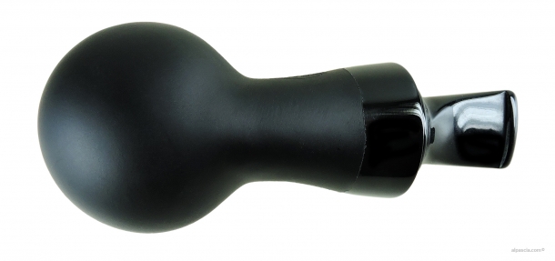 Al Pascia' Curvy Black Matte 02 - pipe D427 c