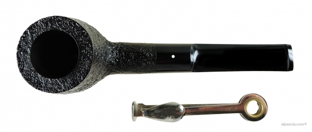 1689176208_Dunhill-pipe-F711D.jpg